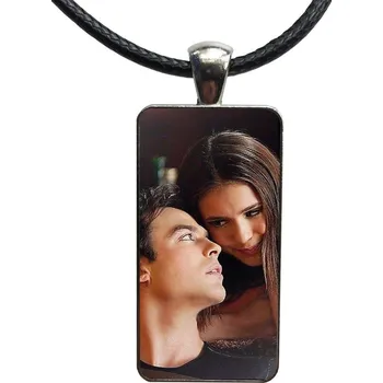 Řetízek Náhrdelník a přívěšek The Vampire Diaries (Upíří deníky) - Damon Salvatore a Elena Gilbert