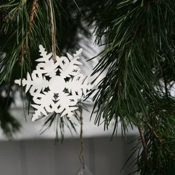 Vánoční ozdoba Vánoční ozdoba na stromeček dřevěná vločka 10cm