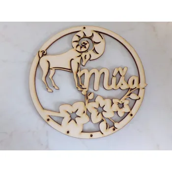 Lapač snů Dřevěný lapač snů se jménem a znamením Beran