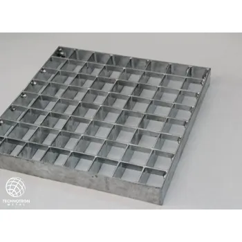 Terasové prkno Rošt - P - lisovaný - nerez přírodní / 33 x 33 / 30 x 2 / 1000x1000 mm