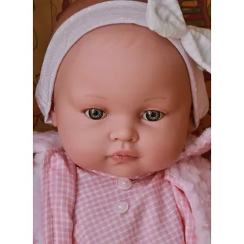 Panenka Realistické miminko Chencho - holčička Alicia v růžové bundě od firmy Lamagik (Realistické panenky ze Španělska)