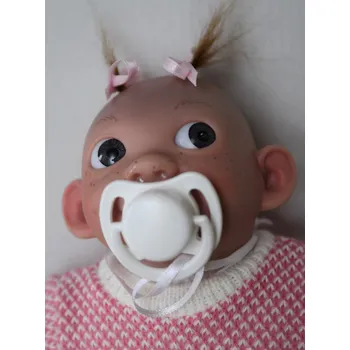 Panenka Smíšek v růžovém pyžamu od firmy Lamagik ze Španělska (španělský šklebík - 28 cm)