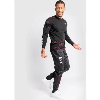 Pánské tepláky VENUM UFC Authentic Fight Week 2.0 - černo/červené XXL