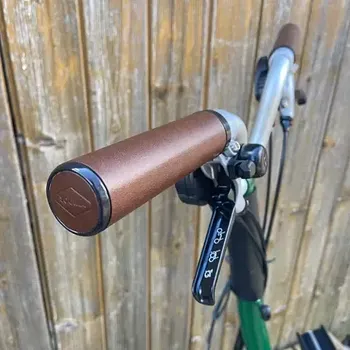 Kožené gripy Souma Unibody barva Hnědá