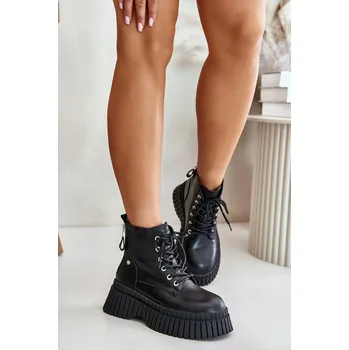 Dámské kozačky Zateplené kožené botky s masivní podrážkou GOE OO2N4126 Barva: Černá, Velikost: 39