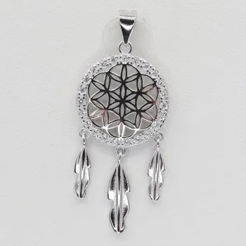 Přívěsek Stříbrný přívěsek s kamenem