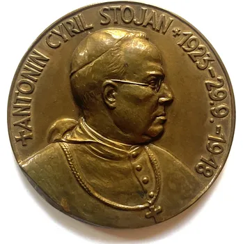 STOJAN, Antonín Cyril. Arcibiskup olomoucký. Medaile k 25. výročí úmrtí. 1948.