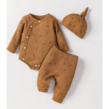 Kojenecký body 3-dílné kojenecké sety pro kluky - body s bočním zapínáním, tepláčky a čepička Barva: hnědá (croissanty), Velikost: 1-3 měsíce