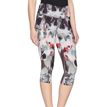 Dámské oblečení Dámské legíny UNDER ARMOUR Fly Fast Printed Capri Tight (1320321)