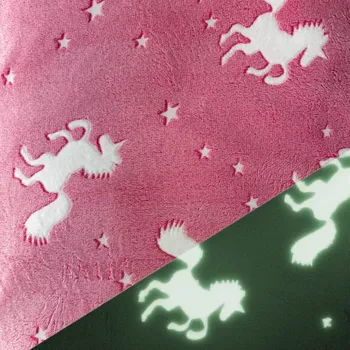 Wellness Fleece svítící ve tmě Jednorožci, Fuchsie (E) (Hřejivý wellness fleece)