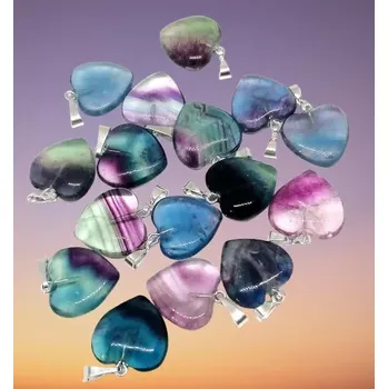 Přívěsek Fluoritové srdíčko v AA mix 1,5 cm