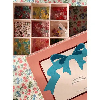 Dětské navlékací korálky Konges Slojd Krabičko s retro korálky Konges Sløjd Box of Pearls