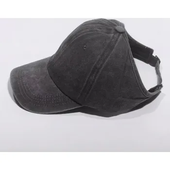 Kšiltovka Letní kšiltovka s otvorem na culík - černá