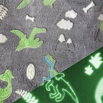 Wellness Fleece svítící ve tmě Dino, hory šedá (E) (Hřejivý wellness fleece)