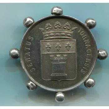 BELGIE. Stříbrná medaile. SENATUS TORNACENSIS. 1883. Upraveno jako brož.Ag.