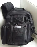 Army batoh VOLUNTEER přes jedno rameno střední black