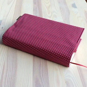 Obal na knihu Obal na knihu Puntíky na bordó, UNI-XS1098