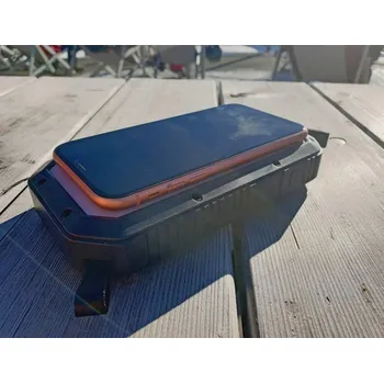 Powerbanka BasicNature 20 20K powerbanka s bezdrátovým nabíjením Qi a solárním panelem