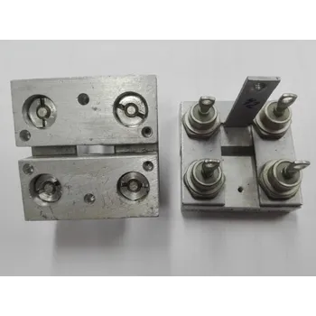 Dioda 4x schottky dioda 1N5832 s chladičem, blok