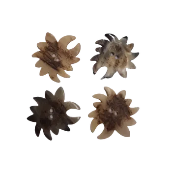 Knoflík Myslivecký knoflík z rohoviny - květ