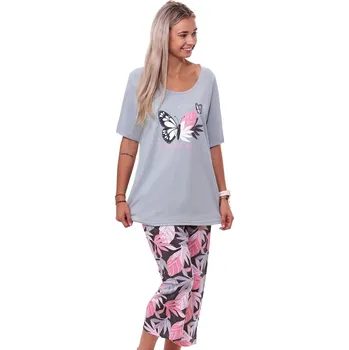 Dámské pyžamo Šedé a růžové pyžamo pro plnoštíhlé ženy či dívky s 3/4 nohavicí s listím a motýlem 1B1936 růžová 7xl