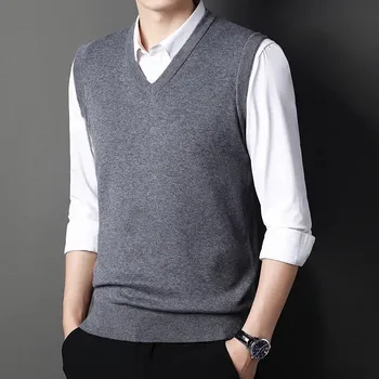 Pletená jednobarevná vesta Barva: Šedá, Velikost: 4XL