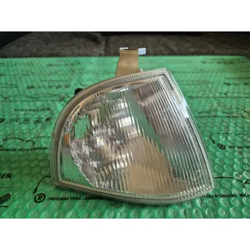 Směrový světlomet Originální díl Škoda přední ukazatel směru (blinkr) pravý Škoda Octavia I (1U) před FL 1U0953156A