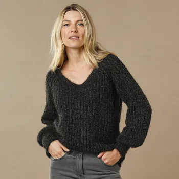 Dámský svetr Volný pulovr s výstřihem do V černá 46/48