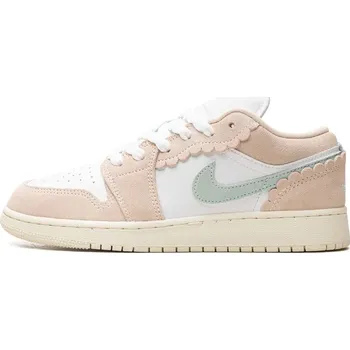 Dámské tenisky Air Jordan Jordan 1 Low SE "Scalloped Edge Guava Ice" (GS) Velikost: 37.5