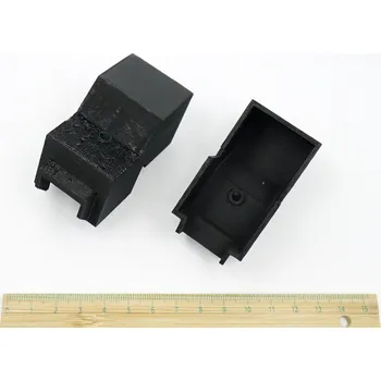 Příslušenství k šicímu stroji Krytka zásuvky Višnja - 3D tisk