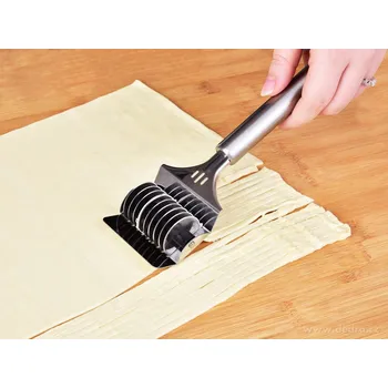 Kráječ na chleba GOURMET | Nerezový kráječ na nudle a těstoviny | 21 cm | 9 kulatých břitů