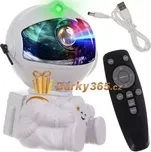 Astronaut s LED projektorem hvězdné oblohy