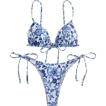 Dámské plavky Dvoudílné bikini plavky s modrým potiskem květů porcelain Barva: Modrá, Velikost: S