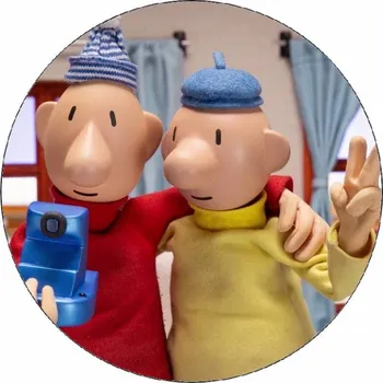 Jedlá dekorace na dort Jedlý papír Pat a Mat selfie 19,5 cm