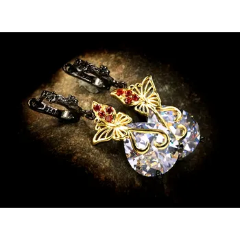 Náušnice B-TOP Černé náušnice Gold Butterfly