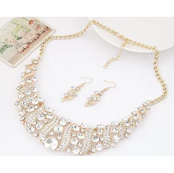 Souprava šperků B-TOP Dámská pozlacená souprava bohatě zdobená krystaly Druh barvy: Zlatá