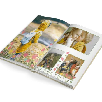 Fotokniha Fotokniha levně. Vaše nejlepší foto kniha A4 výšku v barvě přírodní - motiv kytičky
