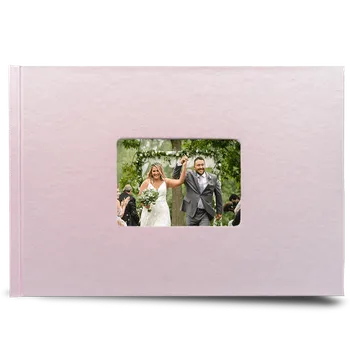 Fotokniha Fotokniha levně. Vaše nejlepší foto kniha A4 šířku v barvě růžové - motiv svatební kytice