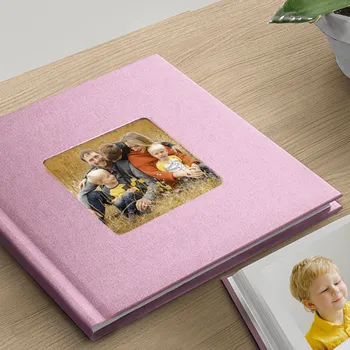 Fotokniha Nejlepší foto-kniha 21x21 cm a kvalita pro vzpomínky. Desky růžové - motiv kytičky