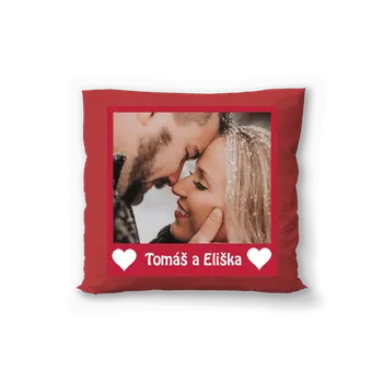 Polštář Červený polštář s vlastní fotografií. Zamilovaný motiv s vlastní fotografií.