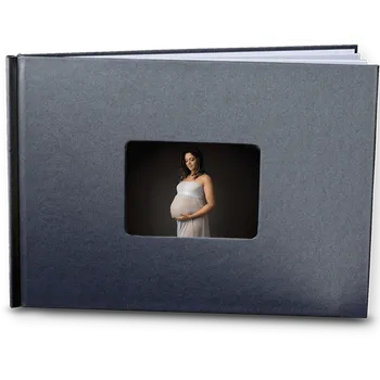 Fotokniha Fotokniha online. Skvělá akce na fotoknihu A4 na šířku a desky Antracit - motiv elegantní černá