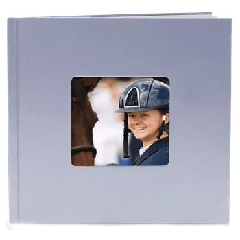 Fotokniha Objevte nejlepší akce na fotokniha24 a získejte fotoknihu levně. Foto kniha modrá 21 x 21 cm - béžové pozadí