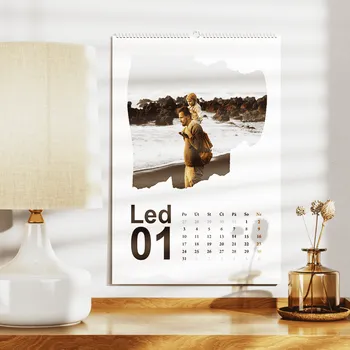 Fotokalendář Kalendář z vlastních fotek levně ve formátu A4 na výšku, Kvalitní tisk, Expresní výroba Motiv Moderní 2