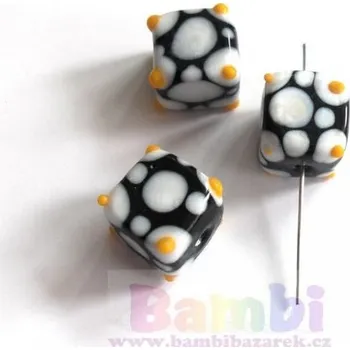 Korálek Vinuté perle - kostka s tečkami - černá 13mm (do vyprodání zásob)