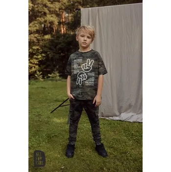 Chlapecké maskáčové tepláky s bočními kapsami - 128/134