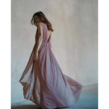 Dámské šaty Šaty Tova Chianti pudrově růžové dlouhé Velikost: 40