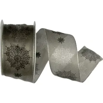 Stuha Vánoční stuha Winter Elegance – Silver Frost 40mm x m (16,-Kč/m) (Vánoční stuha taftová, barva šedá, jemný stříbrný potisk, transparentní, s drátkem v lemu)