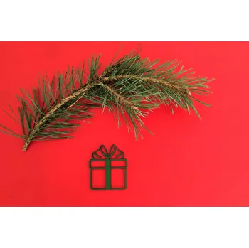 Samolepící dekorace Lepy.cz Dřevěná ozdoba na Vánoční strom Dáreček Velikost (šířka x výška): 7x7cm, Barevná varianta: Světle zelená