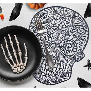 GuircaHalloweenské prostírání lebka - 38 cm