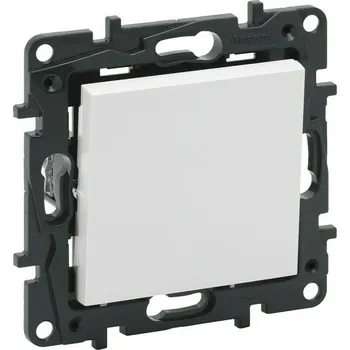 vypínač Přepínač křížový řazení 7 Legrand Niloé Step bílá